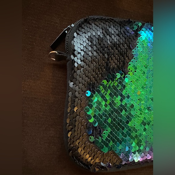 Wild Fable Flip Purple Blue Sequence MiniSkirt With blue green black Purse Sz XS - Picture 8 of 16